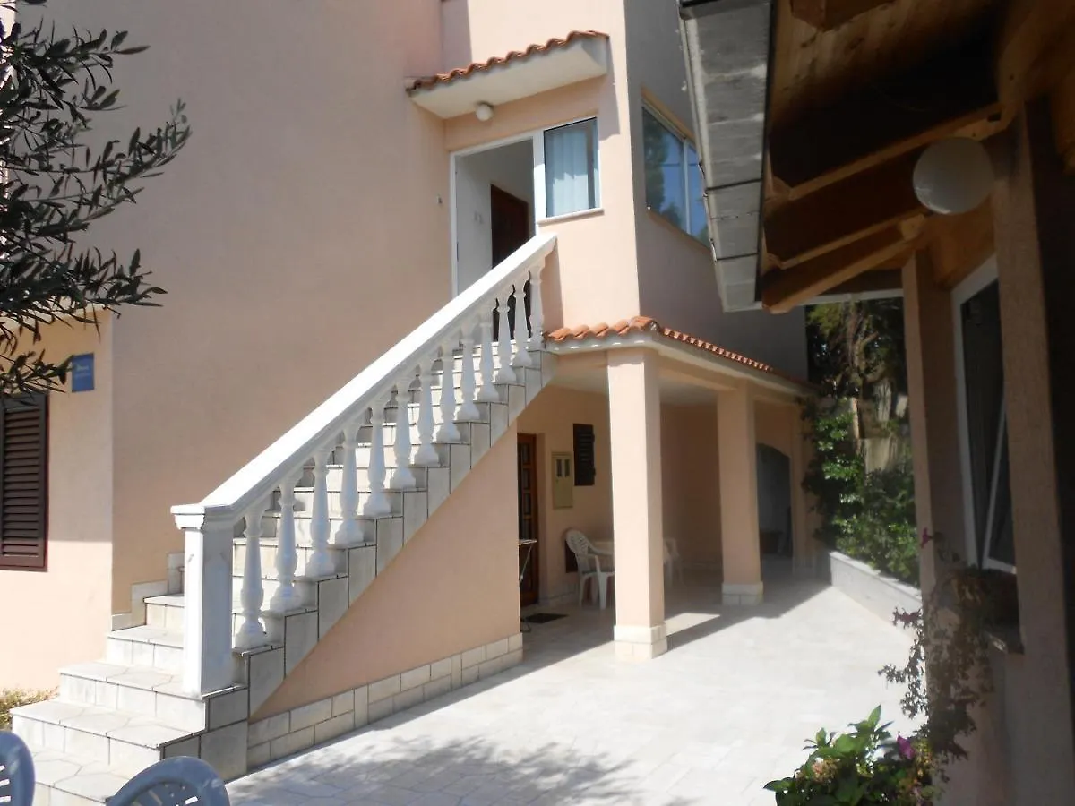 Apartment Novi Vinodolski 5587B