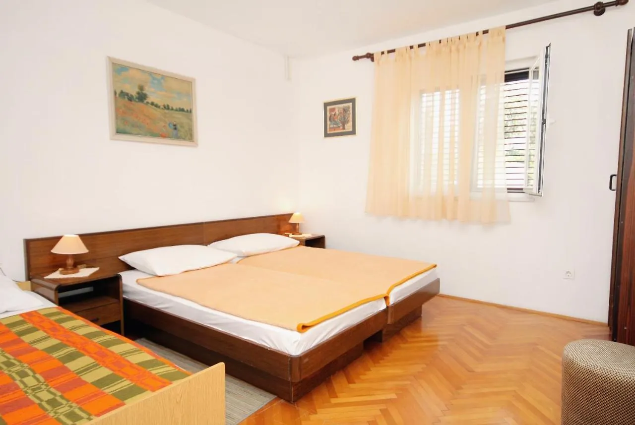 Apartment Novi Vinodolski 5587B